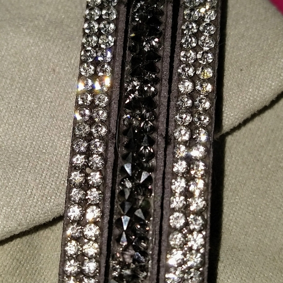 Snap bracket - Picture 2 of 2